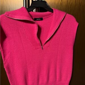 Vibrant Pink V-Neck Sweater with Ribbed Knit